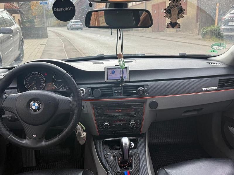 Gebraucht BMW 320 204 PS (150 kW) 2006 Silber Limousine