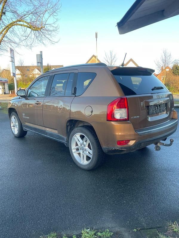 Gebraucht Jeep Compass Limited 140 PS (102 kW) 2011 Braun SUV