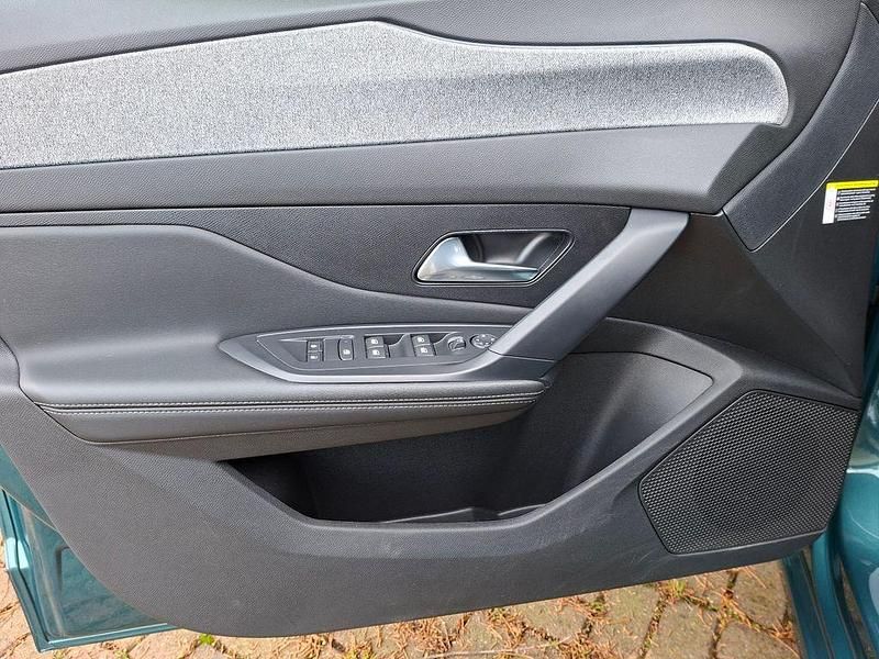 Gebraucht Peugeot 308 SW Allure 131 PS (96 kW) 2024 Avatar blau Kombi