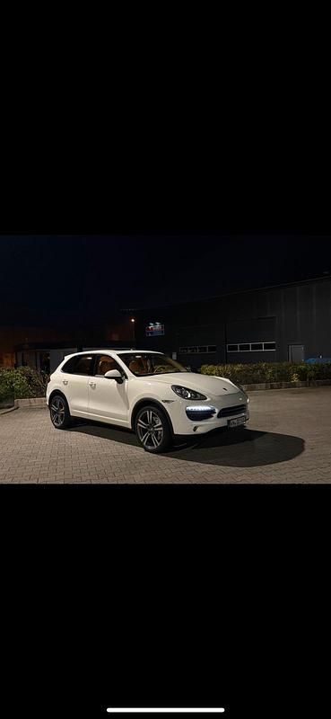 Weiß Gebraucht 2011 Porsche Cayenne S SUV | 19.500 € (Teuer) - Bild 1/4