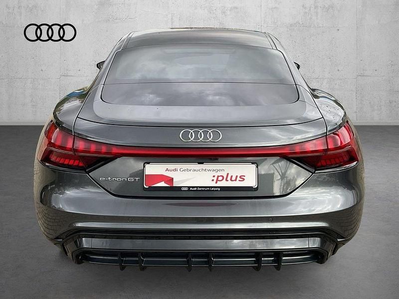 Gebraucht Audi e-tron GT quattro Ambiente 350 kW (476 PS) 2023 Daytonagrau perleffekt Limousine