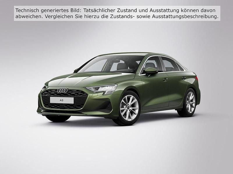 Distriktgrün metallic (metallic) Gebraucht 2025 Audi A3 Ambiente Limousine | 31.990 € (Superpreis) - Bild 1/4