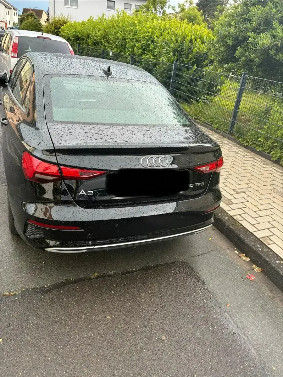 Gebraucht Audi A3 110 PS (80 kW) 2021 Schwarz Limousine