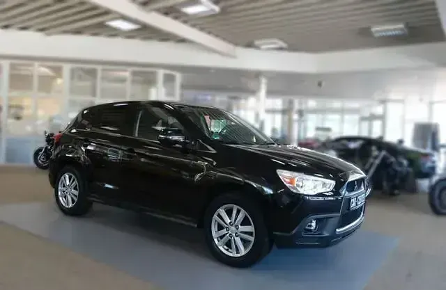 Gebraucht Mitsubishi ASX Edition 150 PS (110 kW) 2010 Schwarz SUV