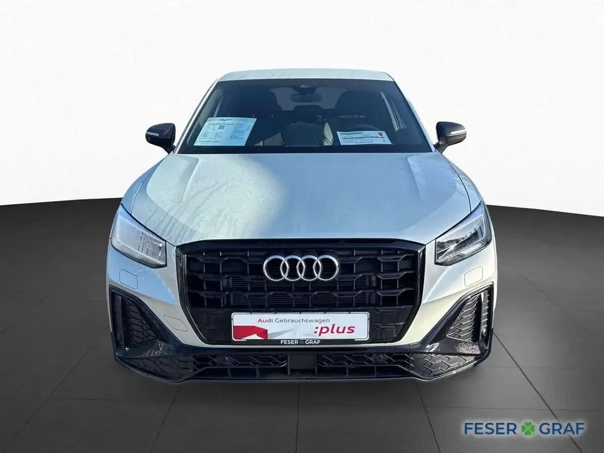 Gebraucht Audi Q2 S-Line 116 PS (85 kW) 2025 Tausilber metallic SUV