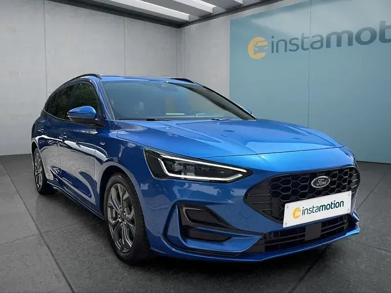 Gebraucht Ford Focus ST-Line 155 PS (114 kW) 2023 Blau Kombi