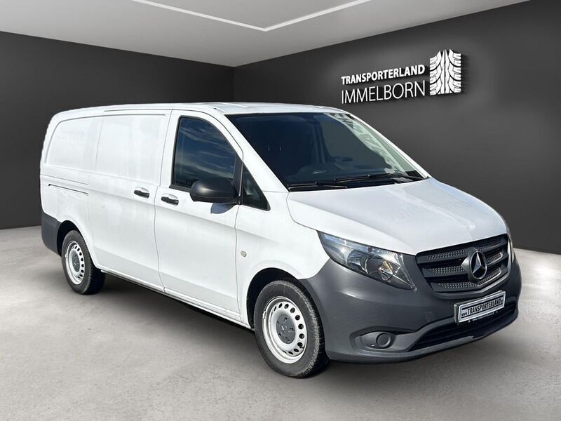 Weiß Gebraucht 2018 Mercedes Vito Van / Kleinbus | 17.450 € (Fairer Preis) - Bild 1/4