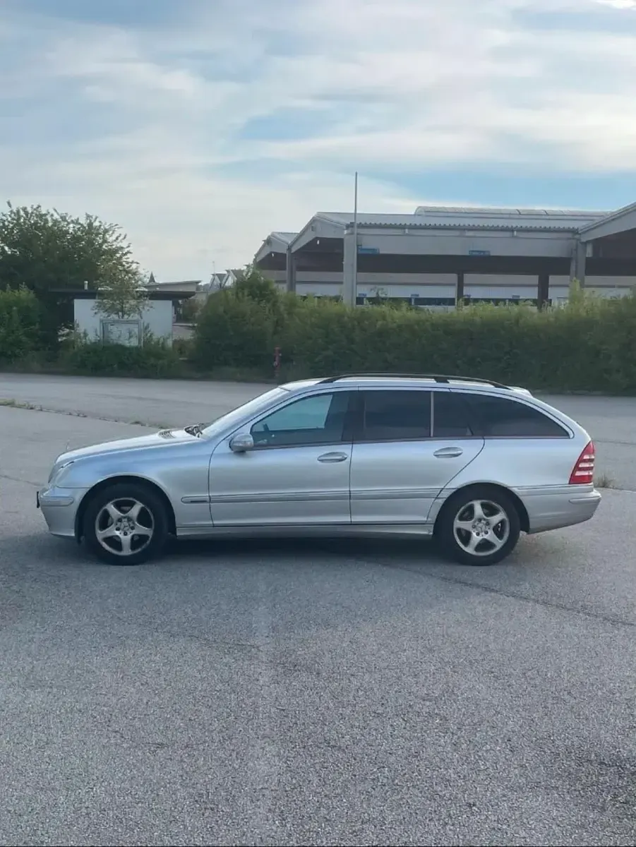 Gebraucht Mercedes C200 116 PS (85 kW) 2003 Silber Kombi