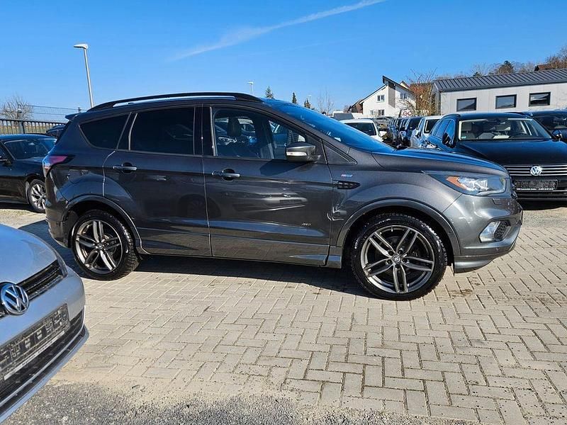 Gebraucht Ford Kuga ST-Line 179 PS (131 kW) 2017 Magnetic SUV