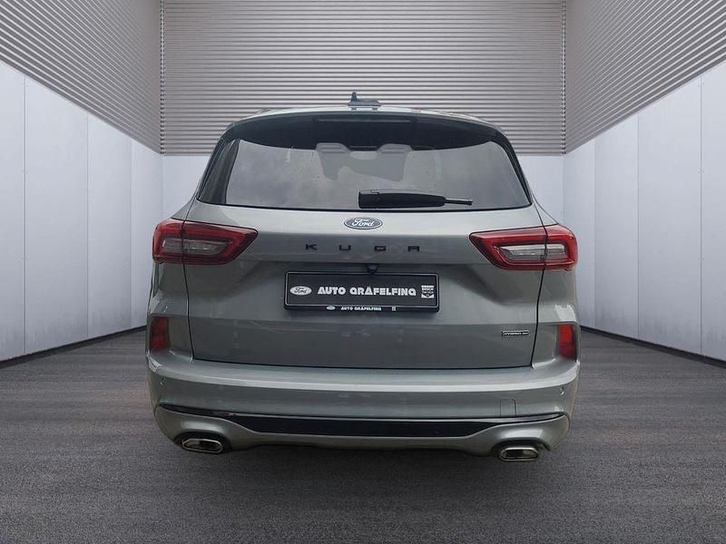 Gebraucht Ford Kuga 184 PS (135 kW) 2024 Silber SUV