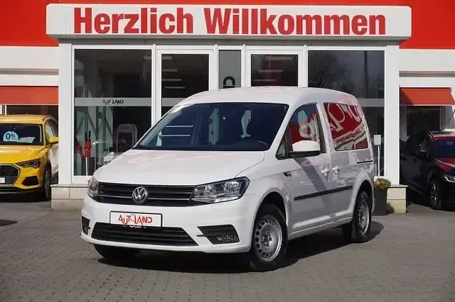 Gebraucht VW Caddy Trendline 102 PS (75 kW) 2021 Weiß Van / Kleinbus