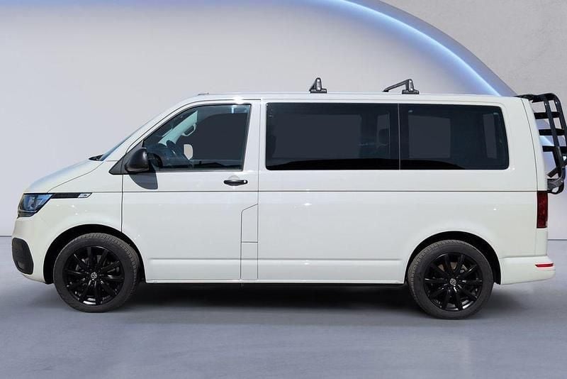 Gebraucht VW Multivan Family 150 PS (110 kW) 2021 Grau Van