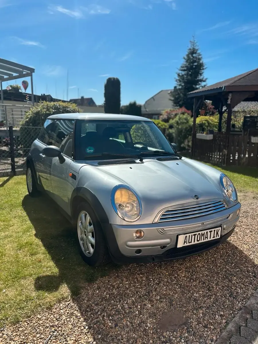 Usata Mini ONE 90 CV (66 kW) 2003 Argento Utilitaria