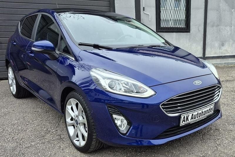 Gebraucht Ford Fiesta Titanium 125 PS (91 kW) 2018 Blau Kleinwagen