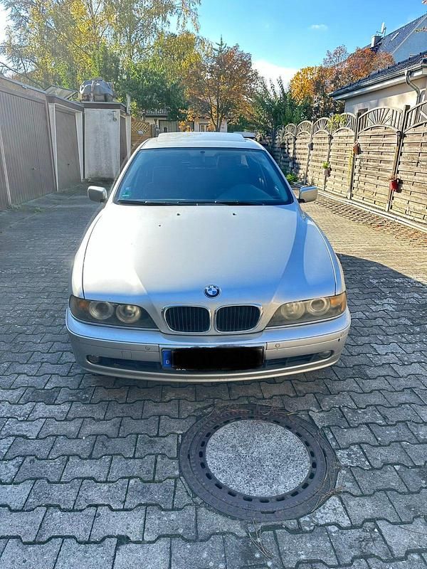 Gebraucht 2002 BMW 525 Limousine | 2.500 € (Guter Preis) - Bild 1/4