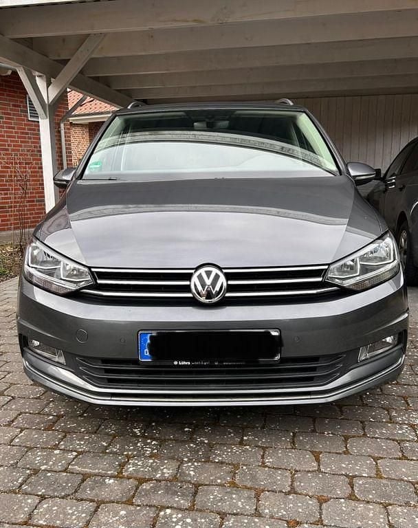 Gebraucht VW Touran Highline 150 PS (110 kW) 2017 Grau Van / Kleinbus