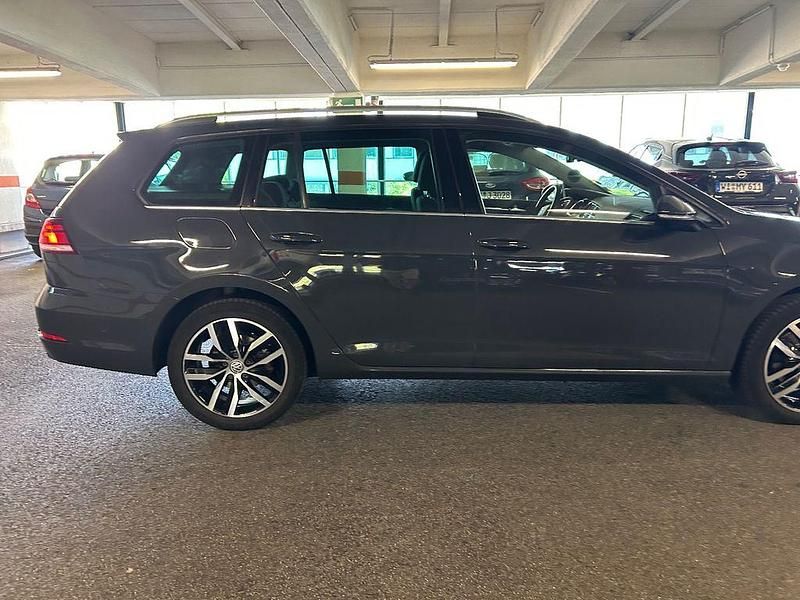 Gebraucht VW Golf VII Highline 150 PS (110 kW) 2017 Grau Kombi