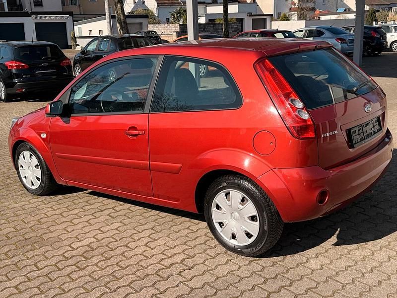 Gebraucht Ford Fiesta 80 PS (58 kW) 2008 Orange Kleinwagen