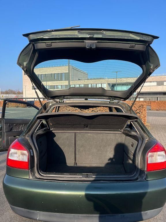 Gebraucht Audi A3 Attraction 101 PS (74 kW) 2002 Grün Kleinwagen