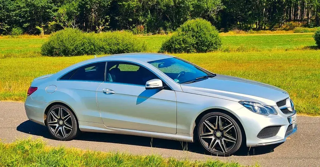 Gebraucht Mercedes E350 252 PS (185 kW) 2014 Silber Coupé
