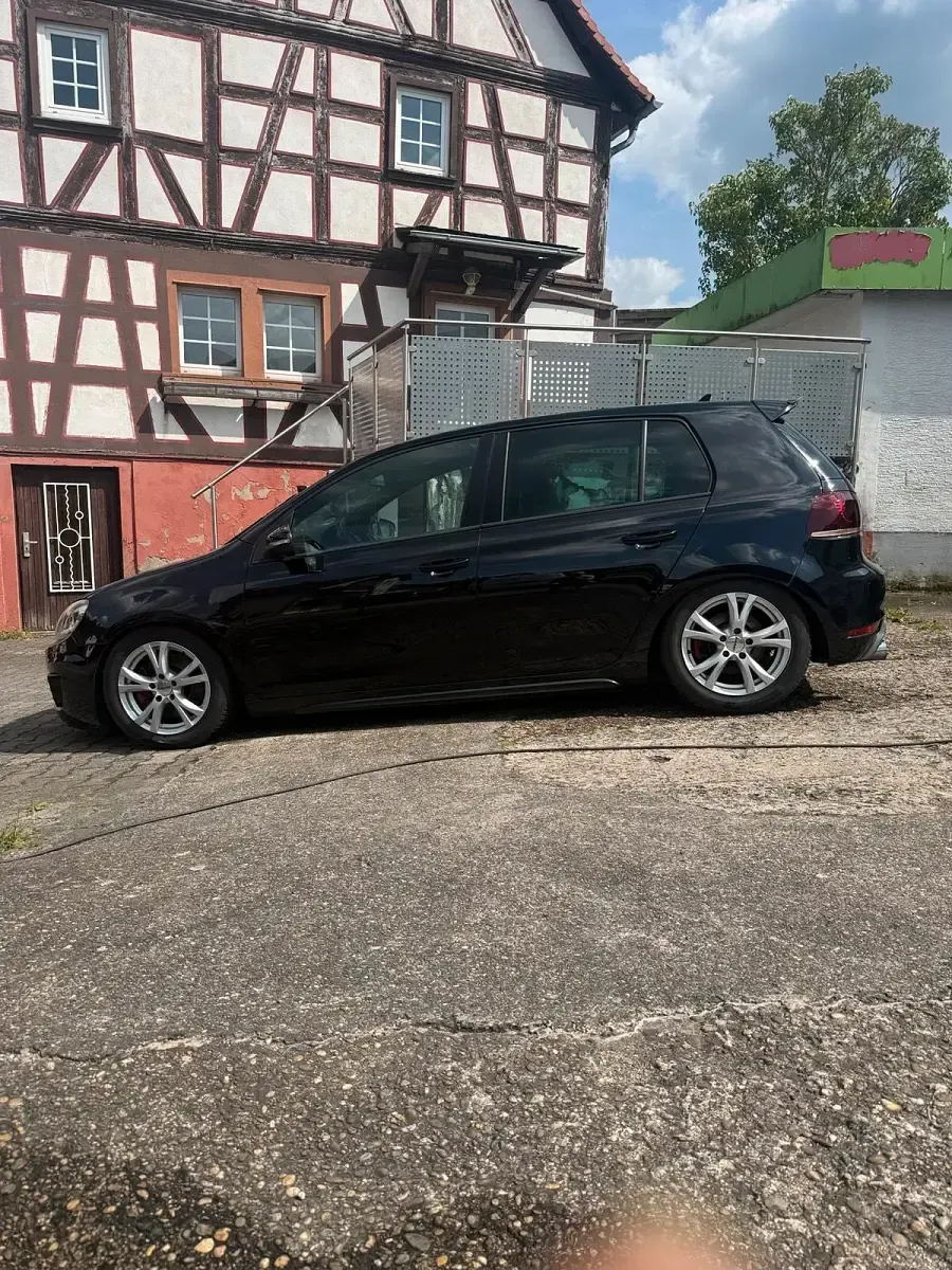 Gebraucht VW Golf VI GTI 211 PS (155 kW) 2010 Schwarz Kleinwagen