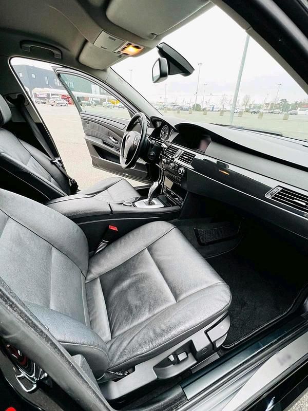 Gebraucht BMW 525 218 PS (160 kW) 2009 Schwarz Limousine