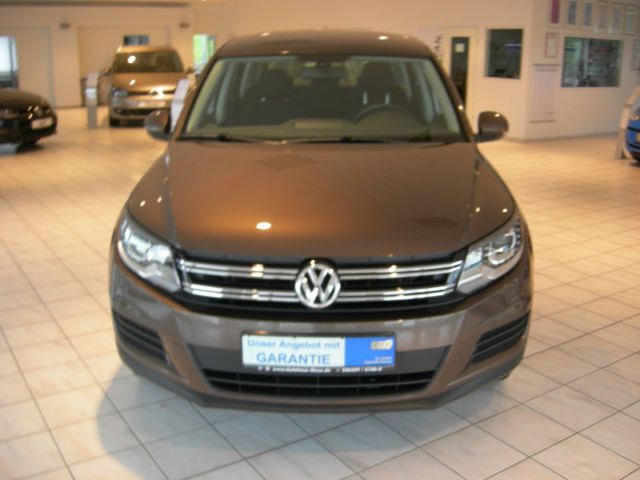 Gebraucht VW Golf Plus Comfortline 116 PS (85 kW) 2005 Andere farbe metallic Van / Kleinbus