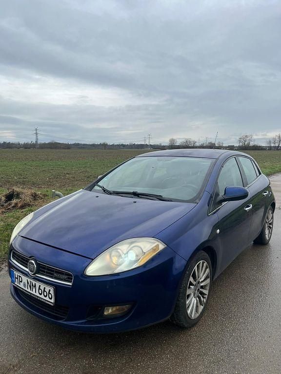 Gebraucht Fiat Bravo Dynamic 120 PS (88 kW) 2007 Blau Kleinwagen