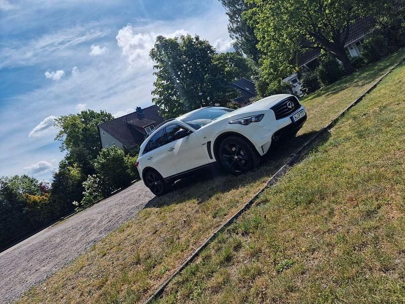 Weiß Gebraucht 2015 Infiniti QX70 SUV | 20.500 € (Fairer Preis) - Bild 1/1