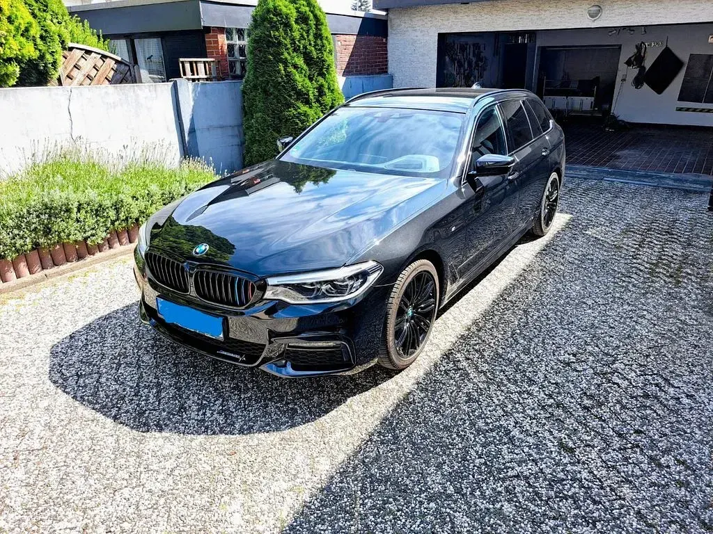 Gebraucht BMW 540 Sport Line 320 PS (235 kW) 2018 Schwarz Kombi