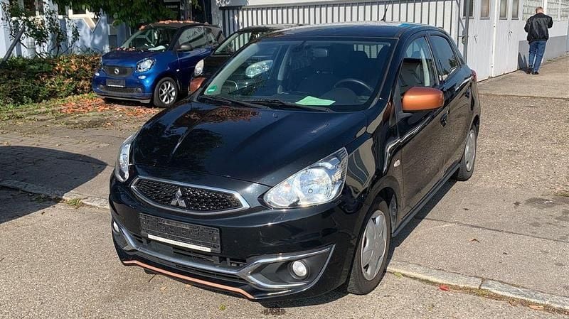 Schwarz Gebraucht 2018 Mitsubishi Space Star Edition Limousine | 3.300 € (Superpreis) - Bild 1/4