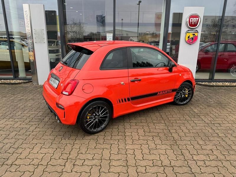 Gebraucht Abarth 695 179 PS (131 kW) 2024 Orange Kleinwagen