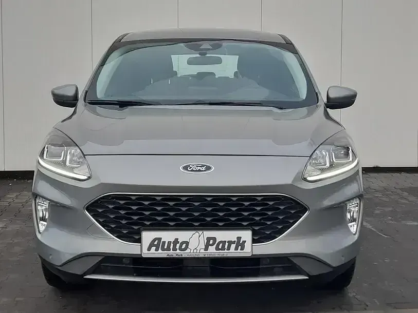 Używany Ford Kuga 2024 Srebrny SUV