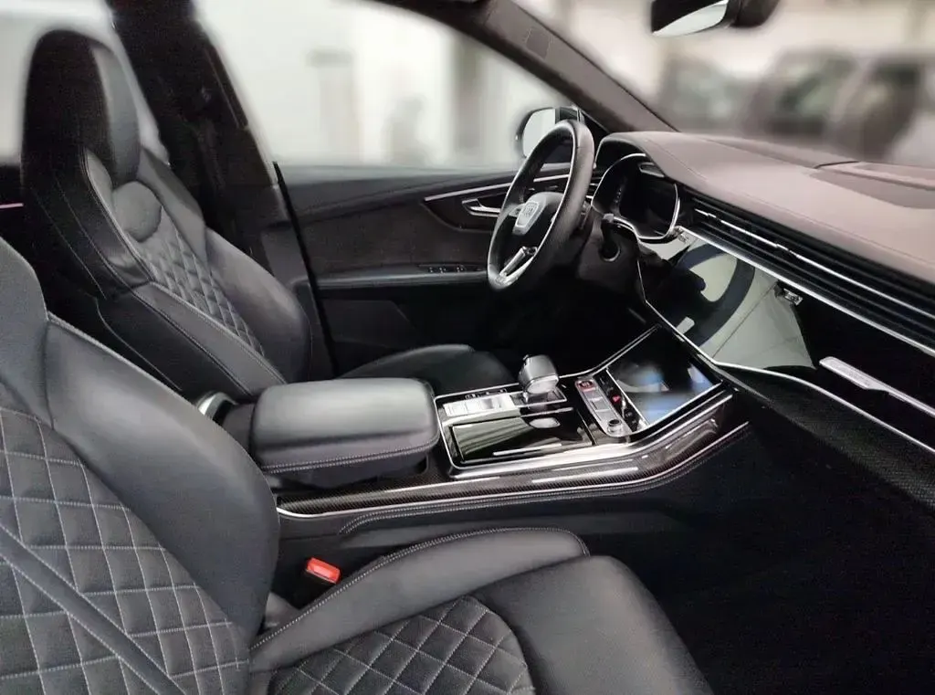 Gebraucht Audi SQ8 Competition 507 PS (372 kW) 2022 Schwarz SUV