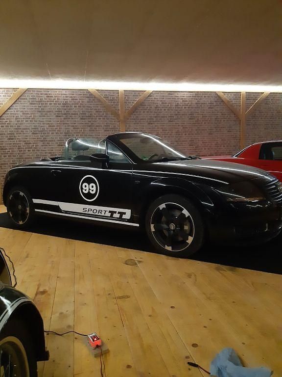 Schwarz Gebraucht 1999 Audi TT Roadster Sport Cabrio | 7.400 € (Fairer Preis) - Bild 1/4