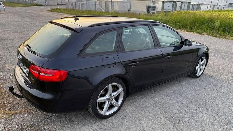 Gebraucht Audi A4 245 PS (180 kW) 2015 Blau Kombi