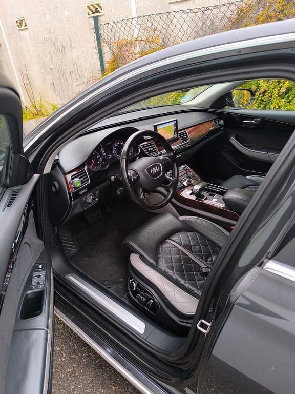 Second-hand Audi A8 250 CP (183 kW) 2013 Maro Berlinǎ