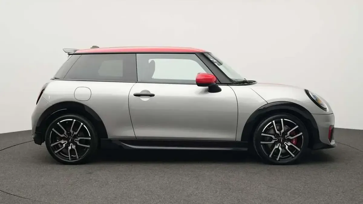 Gebraucht Mini John Cooper Works 231 PS (169 kW) 2025 Grau Kleinwagen