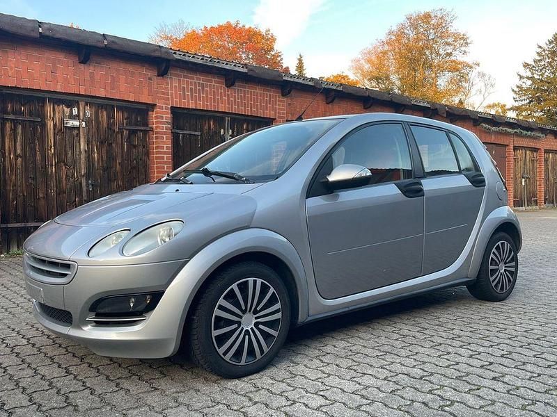 Silber Gebraucht 2006 Smart ForFour Limousine | 2.990 € (Etwas zu teuer) - Bild 1/4