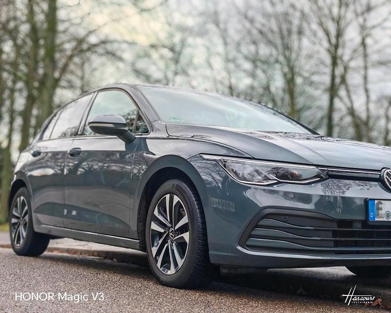 Gebraucht VW Golf VIII 150 PS (110 kW) 2021 Grau Limousine