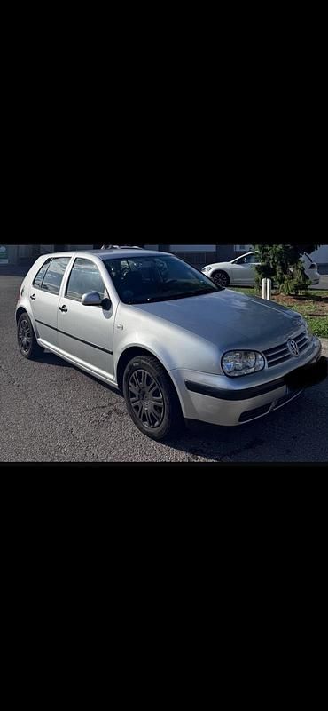 Gebraucht VW Golf IV 90 PS (66 kW) 2001 Silber Kleinwagen