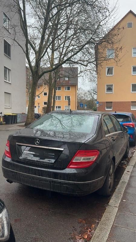 Gebraucht Mercedes C180 156 PS (114 kW) 2010 Limousine
