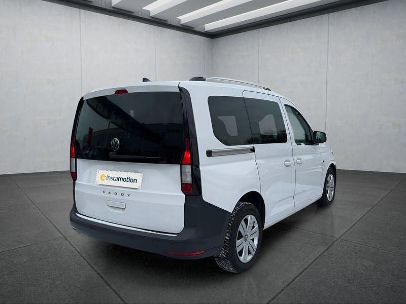 Second-hand VW Caddy 122 CP (89 kW) 2022 Alb Monovolum
