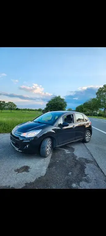 Usado Citroën C3 82 CV (60 kW) 2015 Negro Berlina