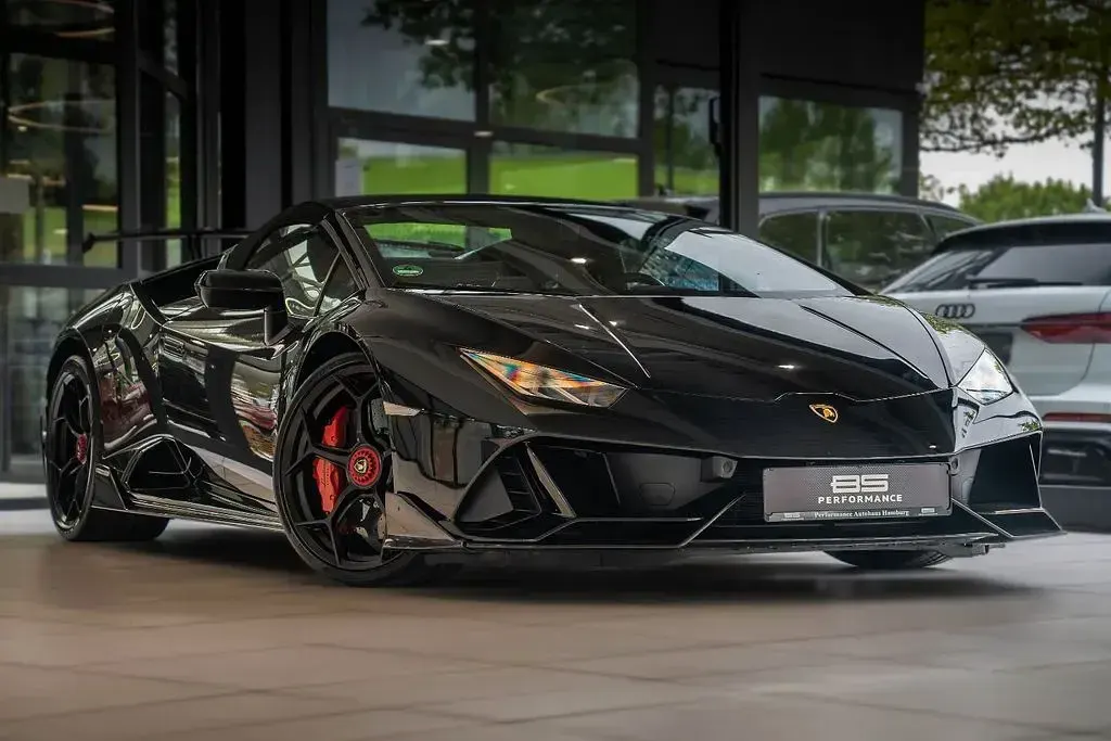 Second-hand Lamborghini Huracán 639 CP (469 kW) 2022 Negru Cabrio