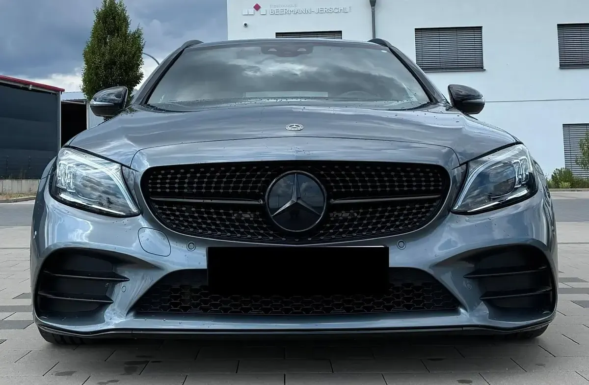 Gebraucht Mercedes C220 AMG line 194 PS (142 kW) 2021 Grau Kombi