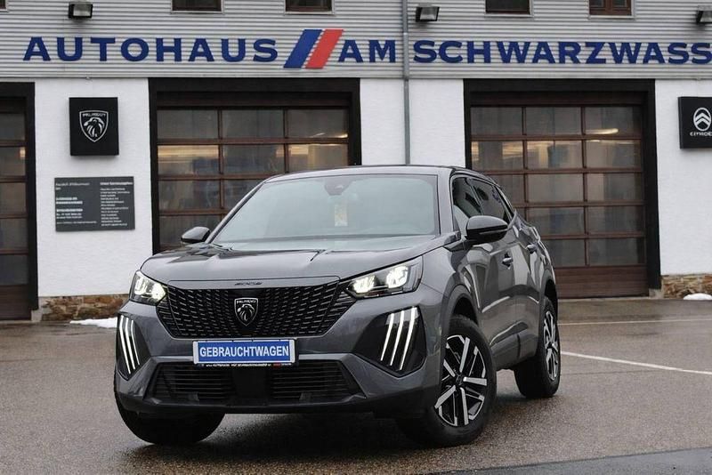 Gebraucht Peugeot 2008 Active 101 PS (74 kW) 2024 Grau SUV