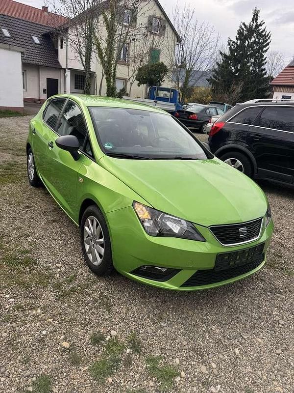 Gebraucht Seat Ibiza Reference 90 PS (66 kW) 2016 "lima" grun Kleinwagen