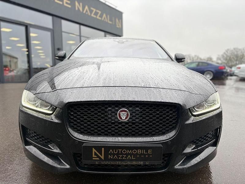Gebraucht Jaguar XE R-Dynamic 241 PS (177 kW) 2019 Schwarz Limousine