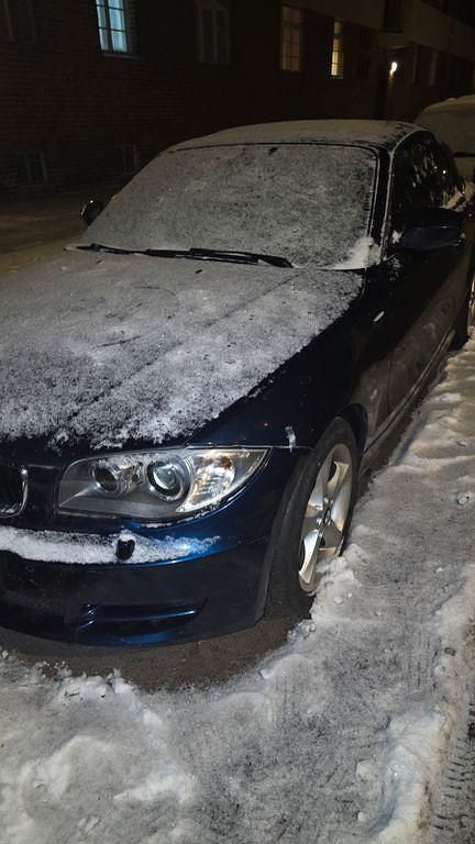 Gebraucht BMW 123 Cabriolet 204 PS (150 kW) 2010 Blau Cabrio